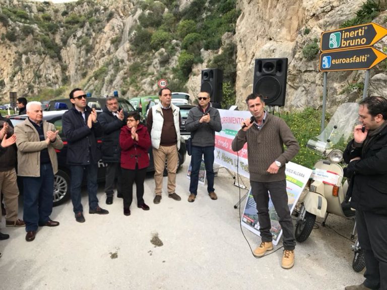 Alcara Li Fusi, manifestazione per la “strada di emergenza”