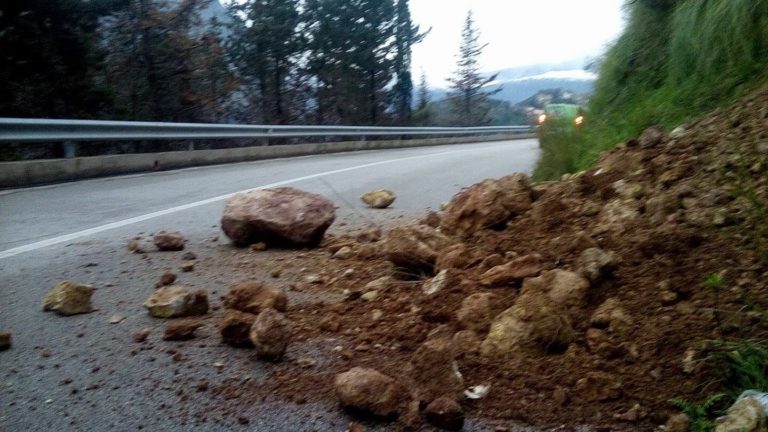 Ancora smottamenti sulla provinciale 161 Sant’Agata-Militello