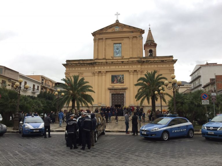 Sant’Agata Militello ha reso l’ultimo saluto a Rino Todaro