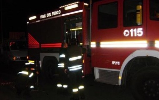 Barcellona. Cade cavo dell’alta tensione, un boato e tanta paura in Via Medici