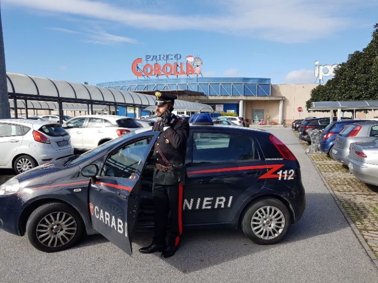 Milazzo – I Carabinieri denunciano due ragazzi per furto al centro commerciale “Parco Corolla”