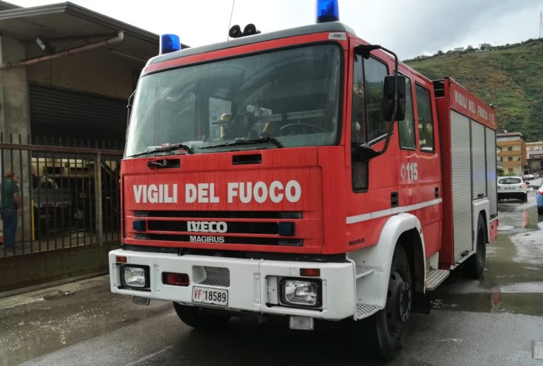 Capo d’Orlando: domestico accende il camino, pensionato intossicato