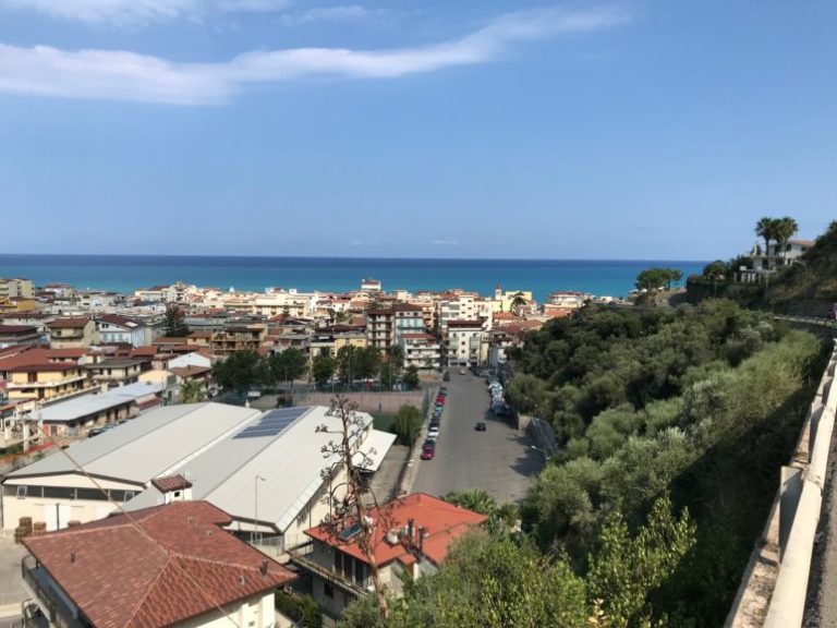 Capo d’Orlando scommette sul parcheggio multipiano