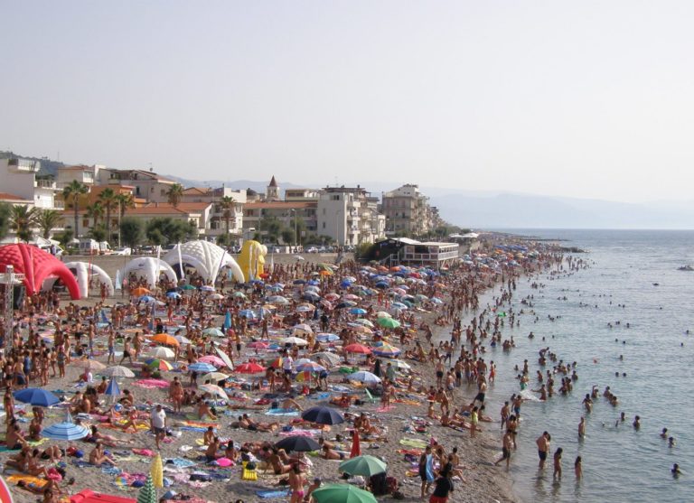 Capo d’Orlando, dal 28 luglio tornano i bagnini in spiaggia