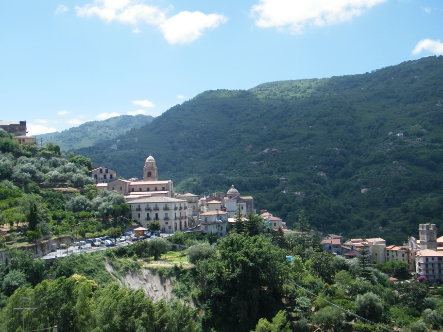 Sant'Angelo di Brolo: una strada attesa 100 anni - AMnotizie.it ...