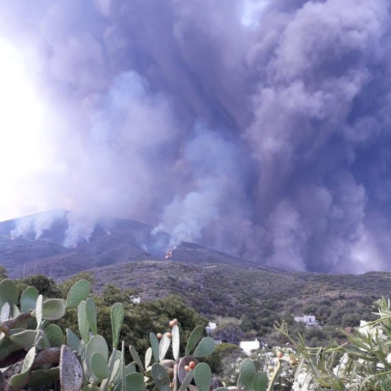 Lo Stromboli esplode di nuovo, meno di due mesi fa fece una vittima