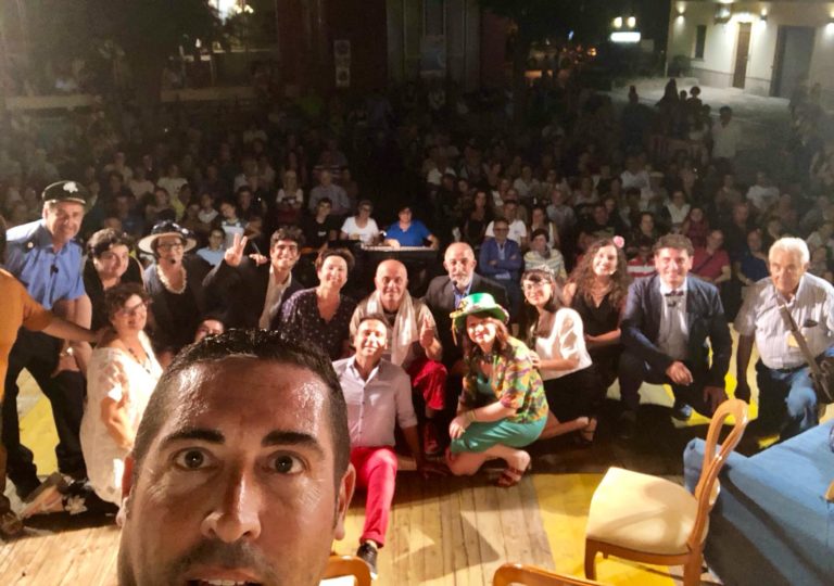 Domani sera si ride con il teatro in piazza a San Piero Patti