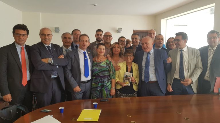 Comuni fioriti, incontro alla Regione. Presenti gli assessori regionali Manlio Messina e Bernardette Grasso