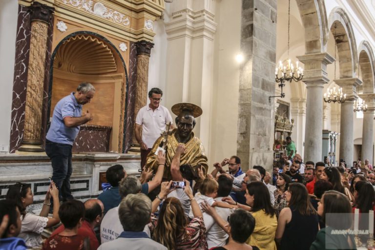 Naso – Tutto pronto per i festeggiamenti di San Cono. Il 1° settembre il concerto di Alex Britti – VIDEO