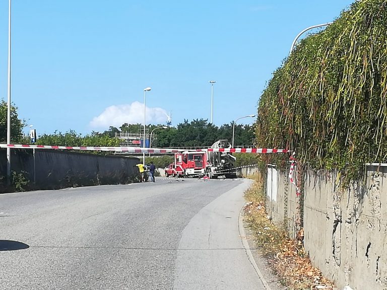 Tragedia a Milazzo, 17enne muore in un incidente nei pressi della Raffineria