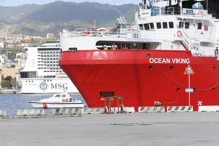 Messina: Ocean Viking, sottoposti a fermo i presunti scafisti