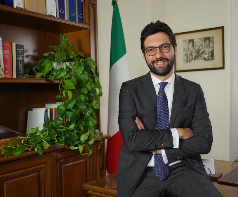 Sicilia, il M5S dice no alla scissione tra analisi e prelievo: “evitare il trasporto di provette”