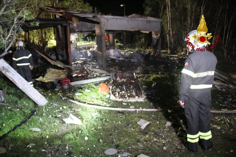 Barcellona P.G. – 5 morti per l’esplosione in fabbrica, disposti due rinvii a giudizio e un abbreviato