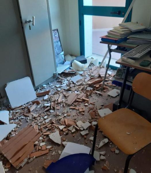 Crolla un solaio, chiusa una scuola superiore a Palazzolo Acreide