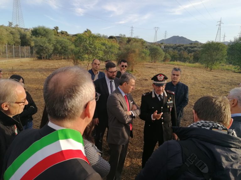 Il ministro dell’ambiente Sergio Costa in visita a San Filippo del Mela