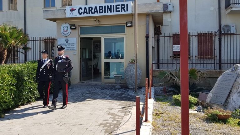 S. Agata M.llo: minacce e tentata estorsione al gestore di un locale della movida. Arrestato 28enne, divieto di dimora per 25enne