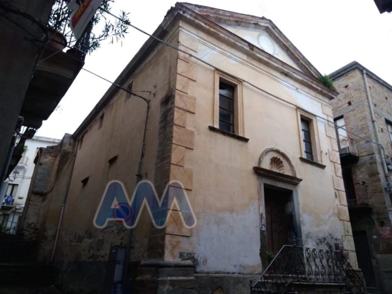 Naso, un milione e mezzo per il restauro delle Chiese SS. Salvatore e San Pietro