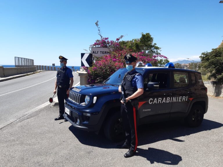 Spacciavano crack a minorenni, arrestate due persone a Roccalumera