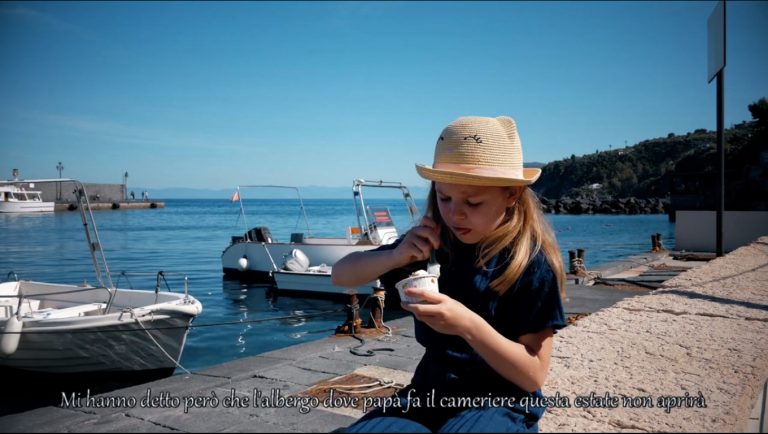 “Questa estate venite alle Isole Eolie”, l’appello della piccola Maia – VIDEO