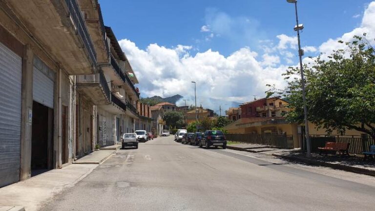 Incendio in contrada San Costantino di Piraino