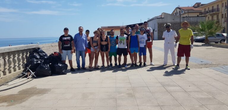 Reitano – Villa Margi: conclusa un’altra giornata all’insegna della pulizia delle spiagge