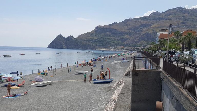 A Sant’Alessio Siculo si sperimenta l’App per le “Spiagge sicure”