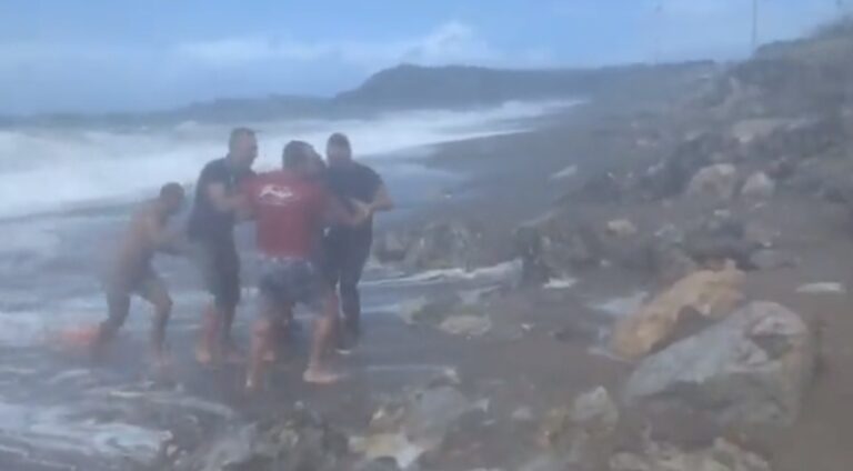 Milazzo – Tre persone si tuffano in mare. Due tratti in salvo, uomo della Capitaneria disperso