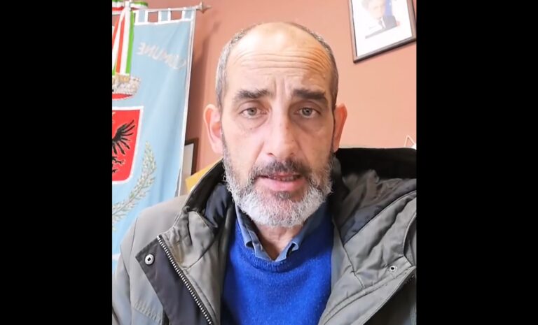 Librizzi – Insegnante positiva al Covid-19. Domani tamponi rapidi per tutti gli alunni