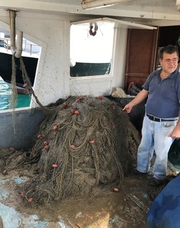 Mucillagine nelle reti. Da Tusa a Capo d’Orlando il grido d’allarme dei pescatori