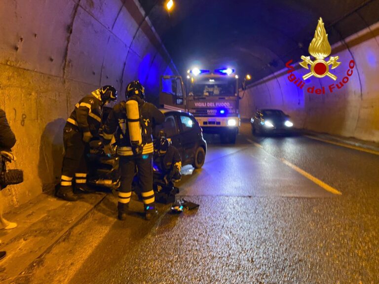 Messina – Incidente sulla A/20: auto sbanda, ferita la conducente