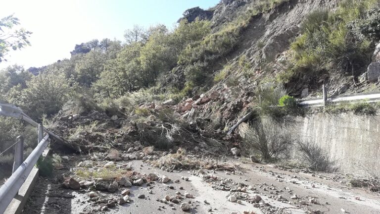 Novara di Sicilia, messa in sicurezza di Rocca Roccazza e della strada provinciale 96