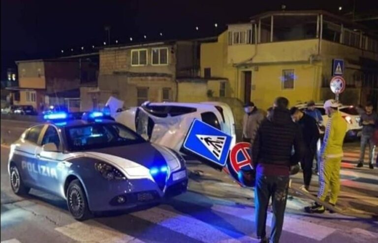 Non si fermano all’alt e vengono inseguiti dalla Polizia. Auto si ribalta su viale Giostra