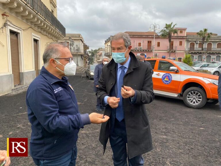 Etna, sopralluogo di Musumeci: un milione a sostegno delle aree più colpite