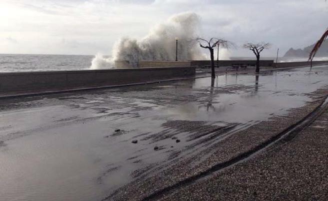 Erosione costiera: Santa Teresa di Riva, si progetta la difesa della costa