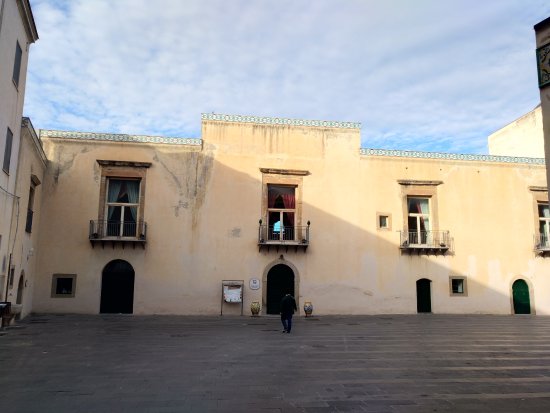 Santo Stefano Camastra, premiati gli studenti che si sono distinti negli ultimi 4 anni scolastici