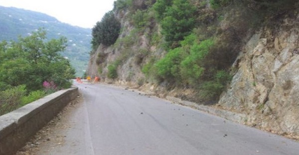 Lavori e frane, chiuse due strade a Gioiosa Marea e Ucria