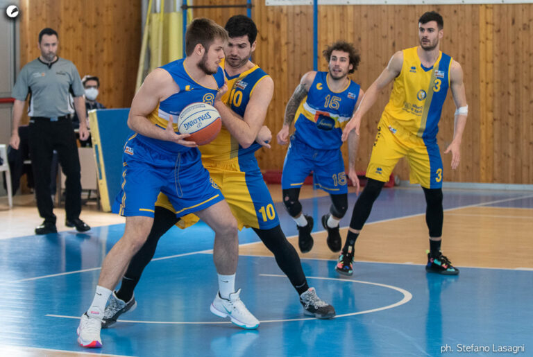 Basket, Serie B – Esordio amaro per coach Bartocci con Torrenova – VIDEO