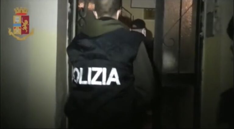 Messina – Vasta operazione antidroga a Giostra, decine le misure cautelari eseguite. Due clan nel mirino