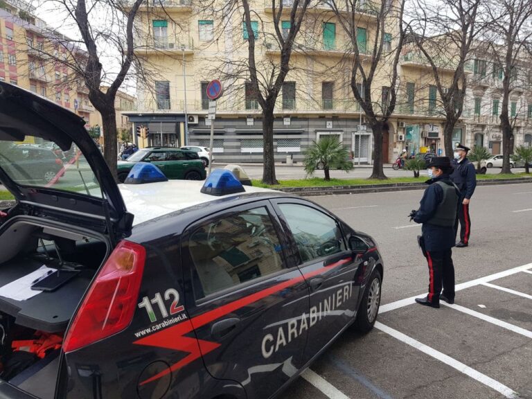 Saponara, sorpresi a svaligiare una villetta. Due ladri arrestati dai carabinieri