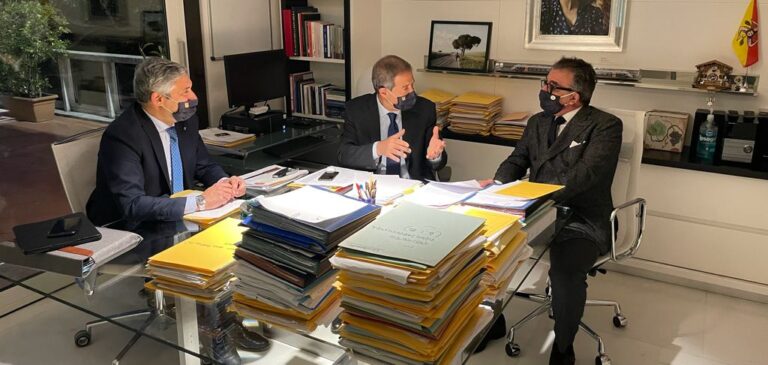 Agricoltura, Musumeci: «Per i lavoratori Esa arriva l’adeguamento del contratto atteso da 12 anni»