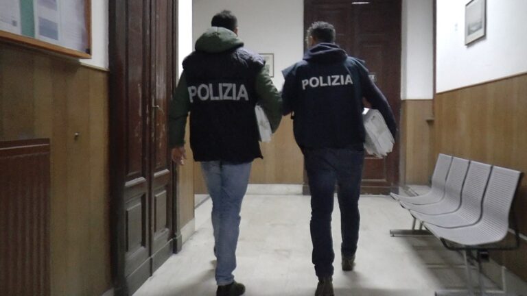 pOLIZIA