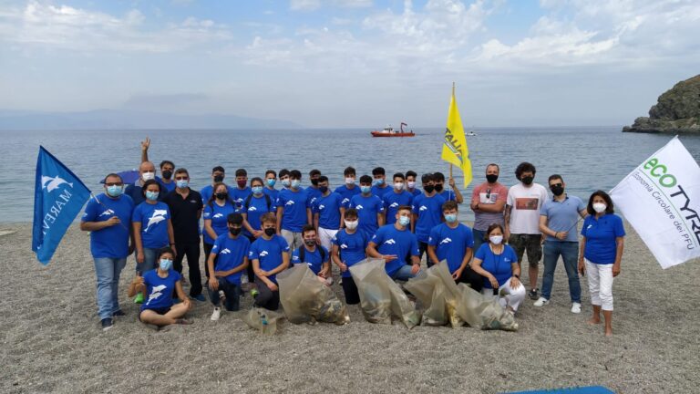 Milazzo – Raccolti 200 kg di Pneumatici abbandonati in mare. Saranno riciclati