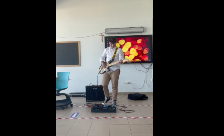 Suona i Pink Floyd durante l’esame di stato. “Maturità Rock” per il torrenovese Gabriele Scaravilli.