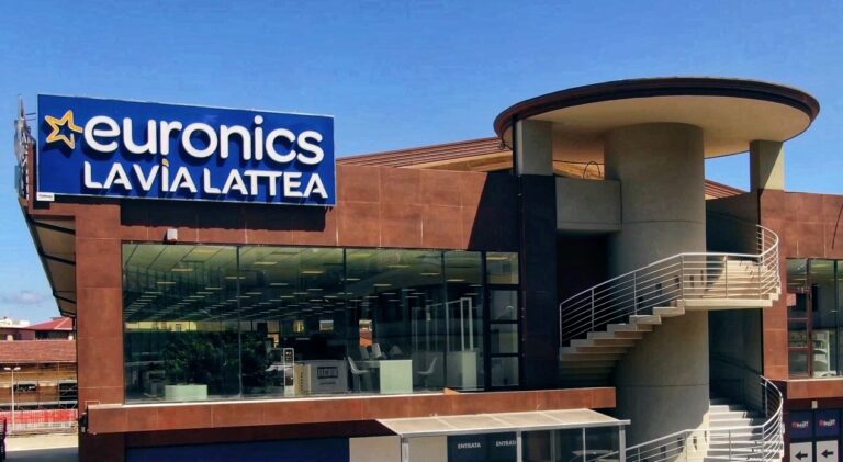 Euronics – La Via Lattea raddoppia a Capo d’Orlando: venerdì inaugurazione in contrada Muscale