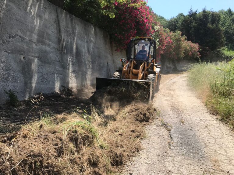 Naso – Manutenzione di oltre 50 km di strade comunali grazie a convenzione con l’Esa