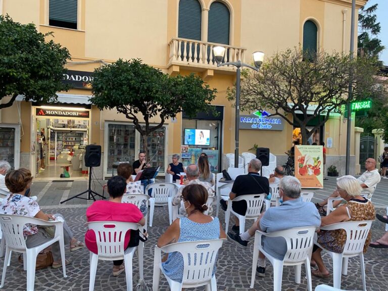 Capo d’Orlando – Presentato il libro “Il respiro degli Angeli”, la biografia di Antonio Vivaldi