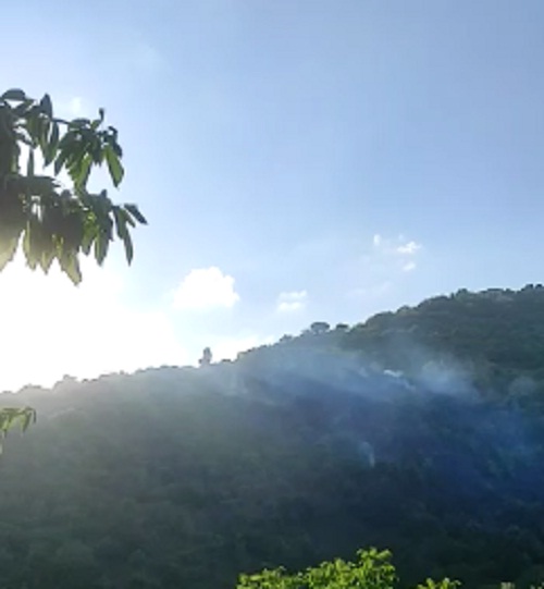 Librizzi: incendio in una zona impervia, scongiurato il pericolo del fuoco vicino alle abitazioni di contrada Murmari Marurà