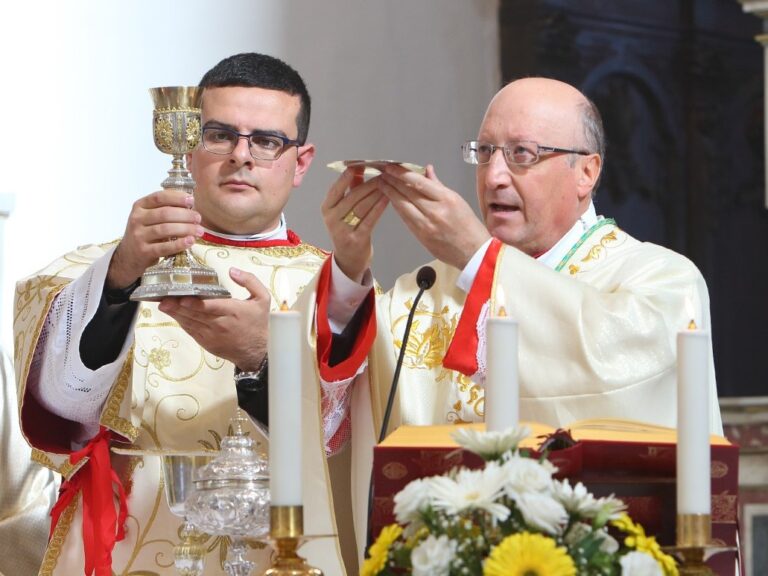 Oggi a Tindari l’ordinazione sacerdotale del nasitano Antonio Lo Presti