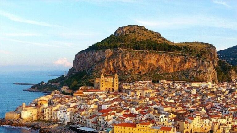 Sesso sulla spiaggia di Cefalù. Il video fatto da un passante diventa virale. L’ira del sindaco Lapunzina