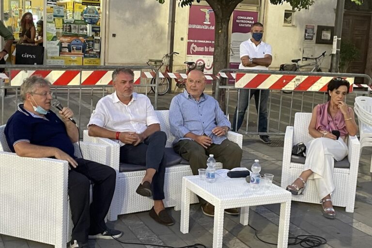 Capo d’Orlando – “Faccia da mostro” di Lirio Abbate chiude la rassegna “Notturno d’Autore” – VIDEO